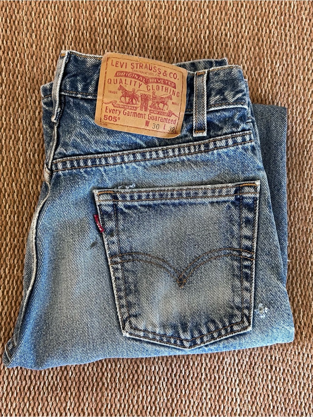 Vintage 2001 Men's Levi's 505's in Light Blue Wash 30 x 32
